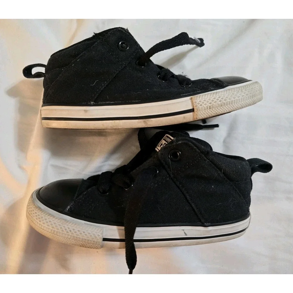 CONVERSE CHUCK TAYLOR Hi Top All‎ Star Athletic Sneakers Boys Girls Shoes Sz 9